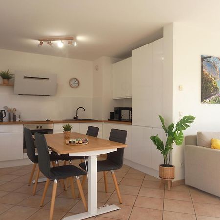 Appartement T2 De 56M2 - Geneve A 5 Min- Parking Prive Gratuit à Saint-Julien-en-Genevois Extérieur photo